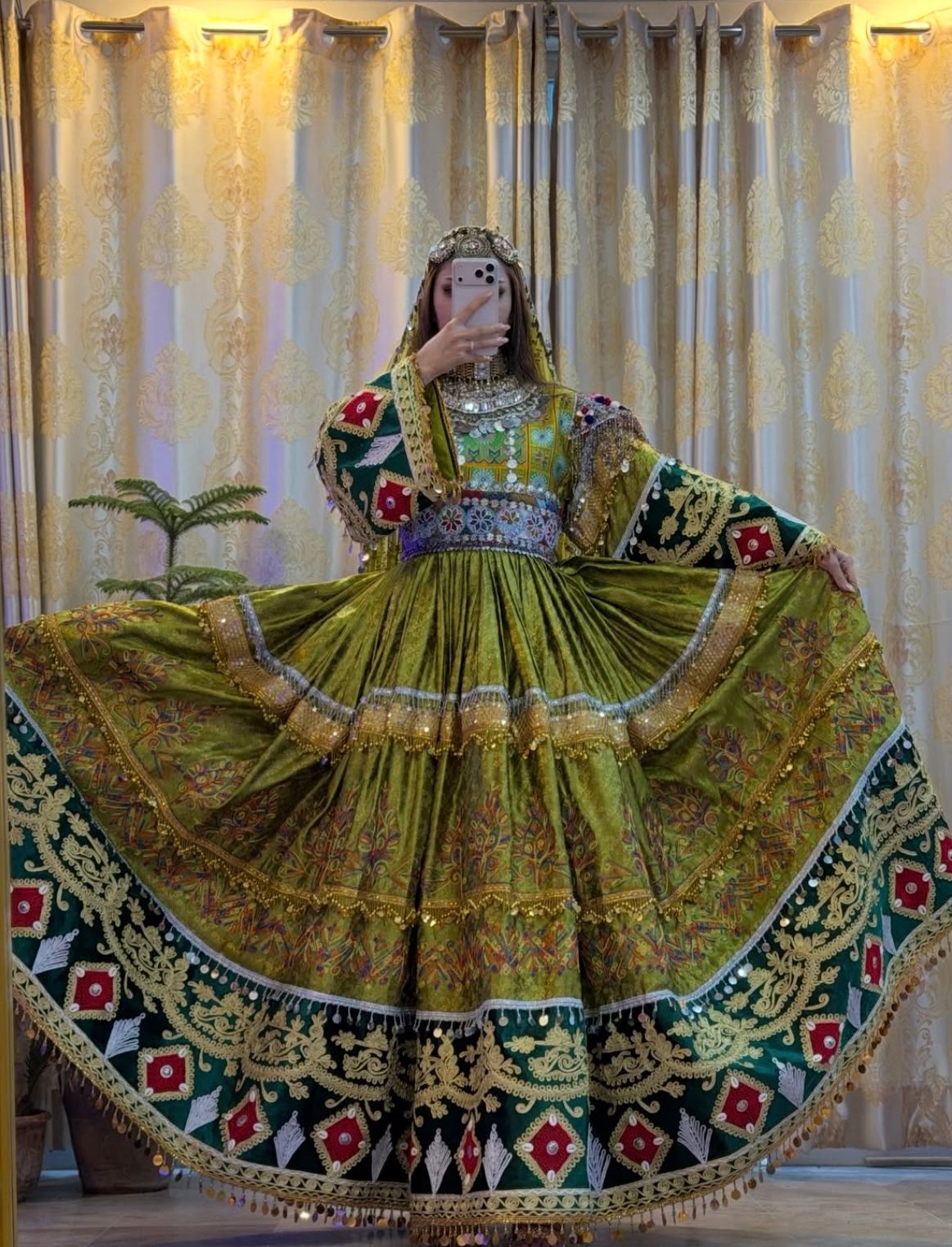 Malika-e-Kuchi (The Nomad Queen)