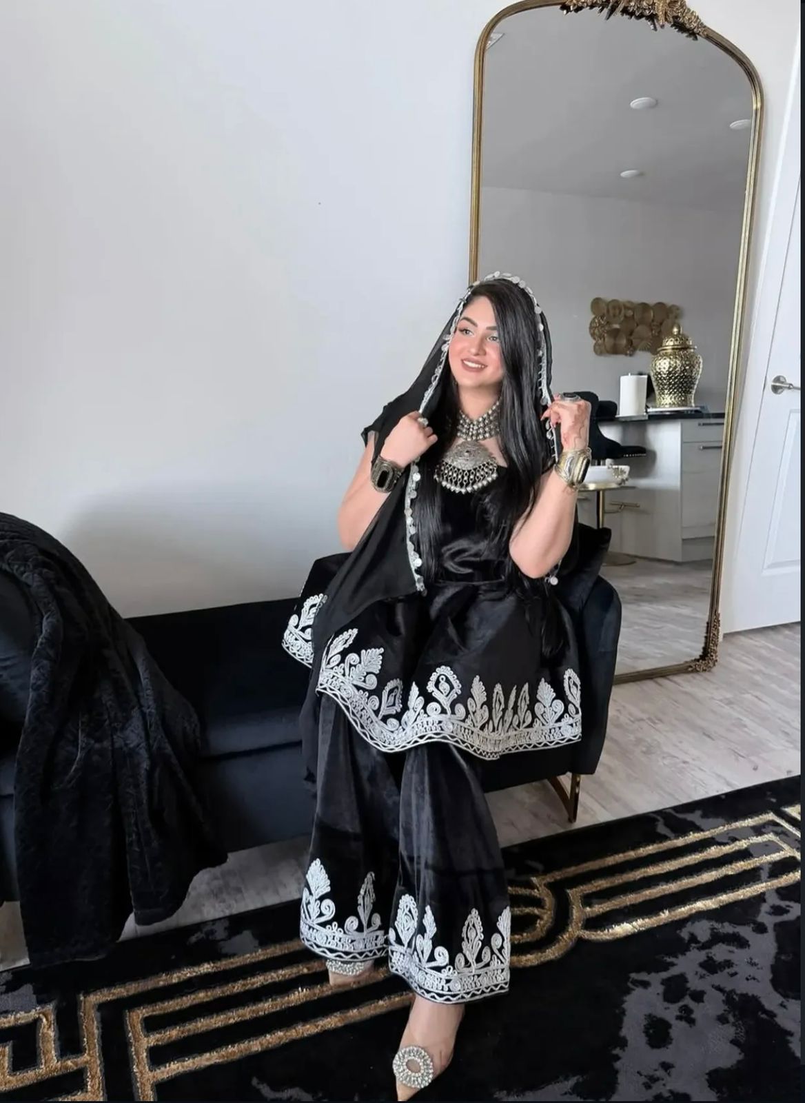 Shab Pari (The Night Fairy)